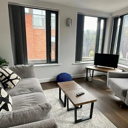 2 Bed Flat Near Deansgate-3