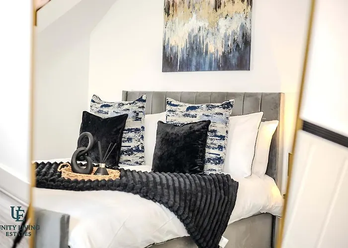 The Modern Suite 1Br Apartment Near Etihad Stadium & Coop Live